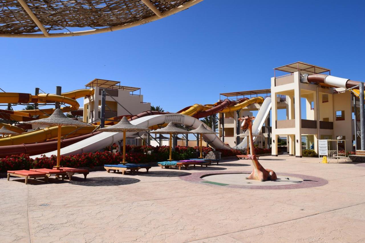 Comfortable Studio In Hotel Karma With Private Beach And Pools Family Only Or Female Gurdaka Kültér fotó