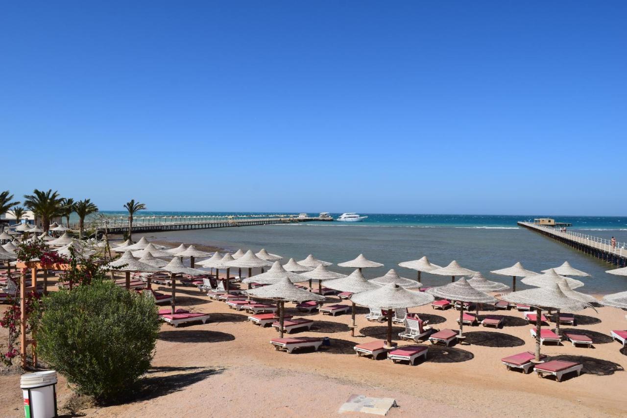 Comfortable Studio In Hotel Karma With Private Beach And Pools Family Only Or Female Gurdaka Kültér fotó
