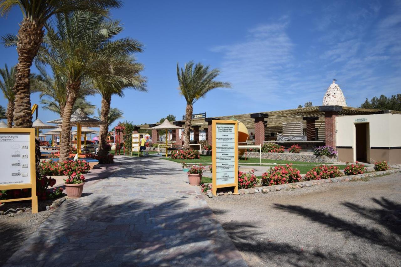 Comfortable Studio In Hotel Karma With Private Beach And Pools Family Only Or Female Gurdaka Kültér fotó