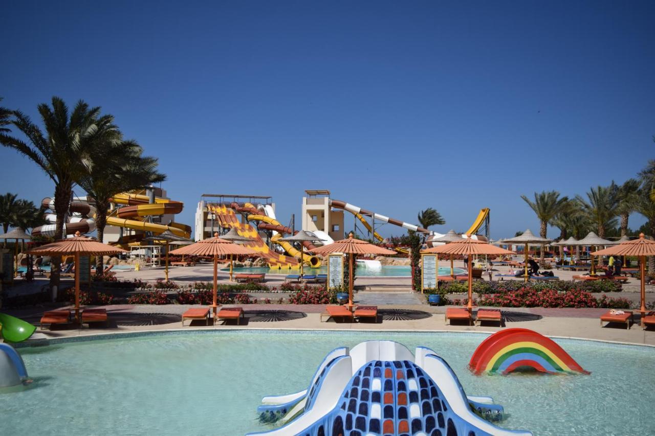 Comfortable Studio In Hotel Karma With Private Beach And Pools Family Only Or Female Gurdaka Kültér fotó